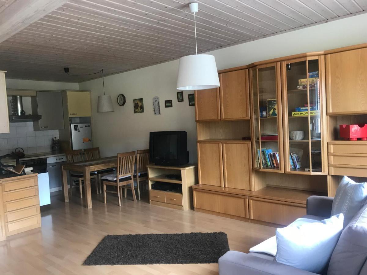 Ferienwohnung Am Grünen Band Hellingen Exterior foto